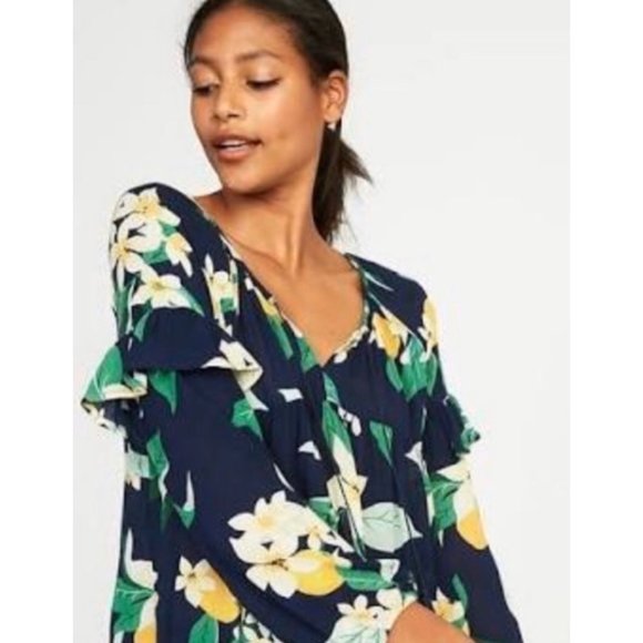Old Navy Tops - Old Navy 🍋 Lemon Blossom Blouse Top XL
